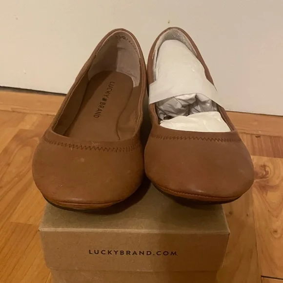 Tan ballet flats by Lucky Brand NIB - Picture 2 of 5